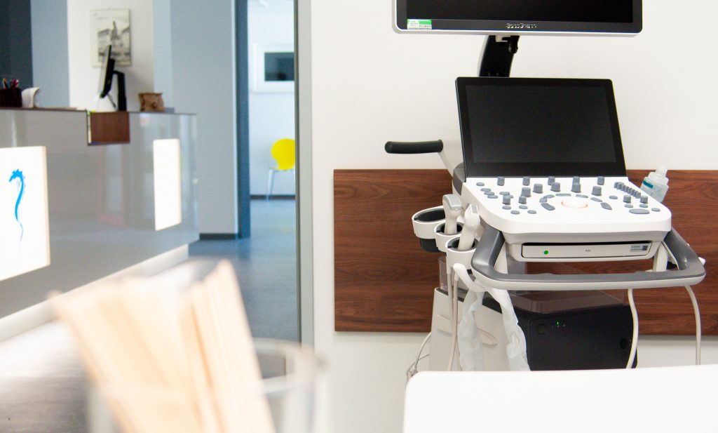 Behandlungsraum-Hausarztpraxis-Radibor